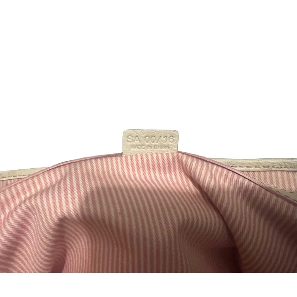 Authentic Celine Light Pink Canvas Bag - Picture 5 of 5